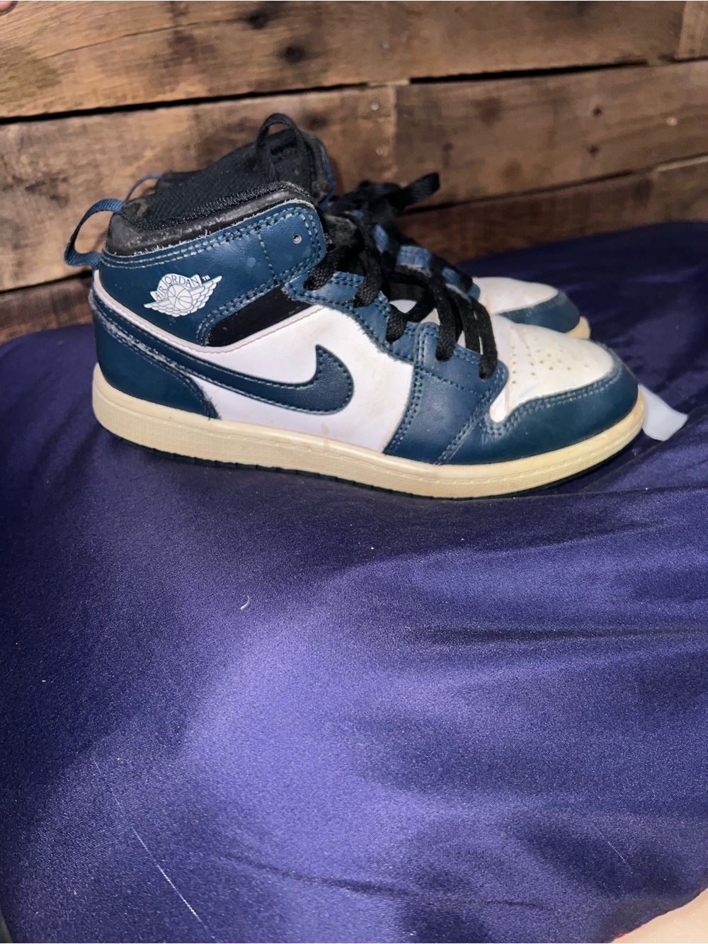Jordan Kids High-Top Sneakers in Navy and White